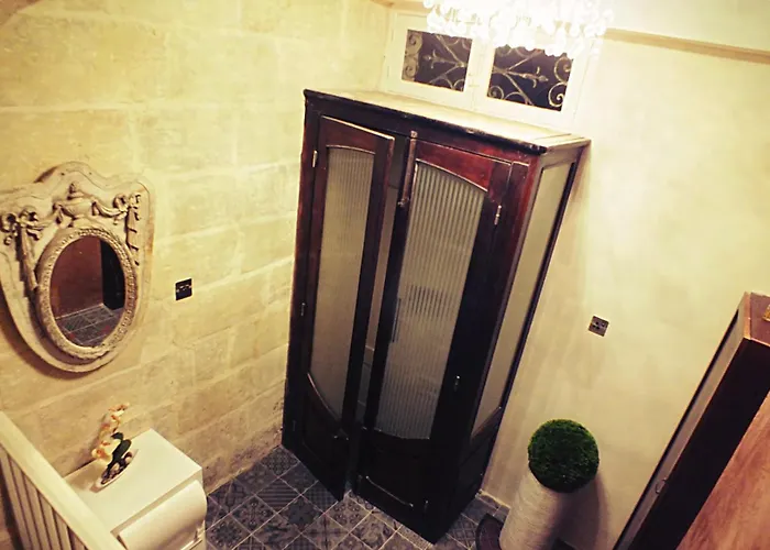 Traditional Maltese Private Maisonette With Front Balcony -