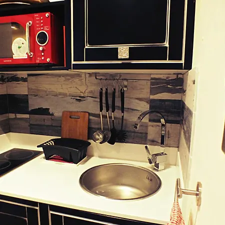 Traditional Maltese Private Maisonette With Front Balcony -