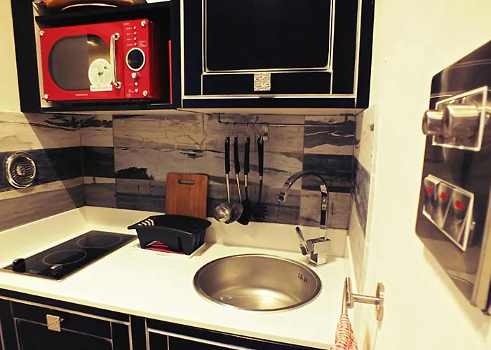 Traditional Maltese Private Maisonette With Front Balcony -